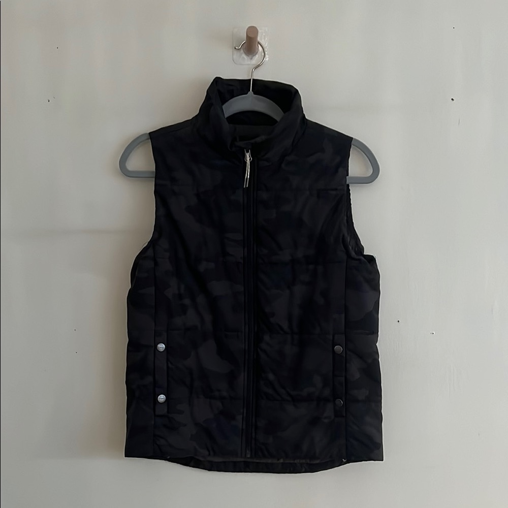 Vuori Black Camo Puffer Vest